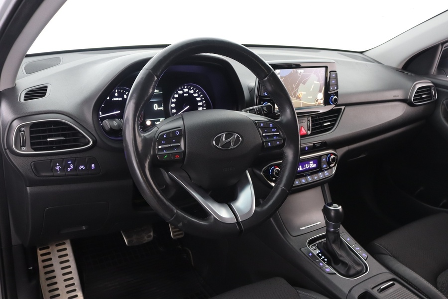 Hyundai i30 5d vaihtoauto