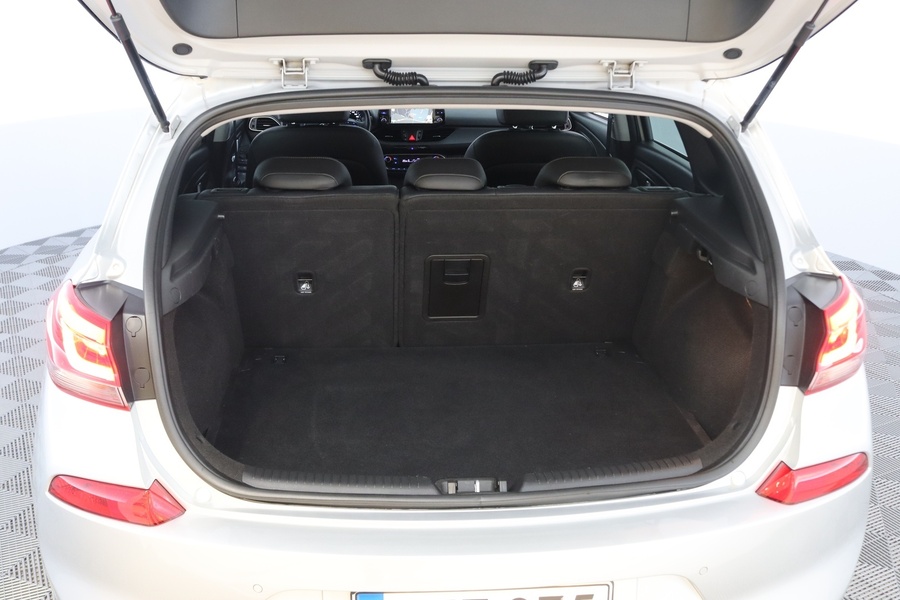 Hyundai i30 5d vaihtoauto