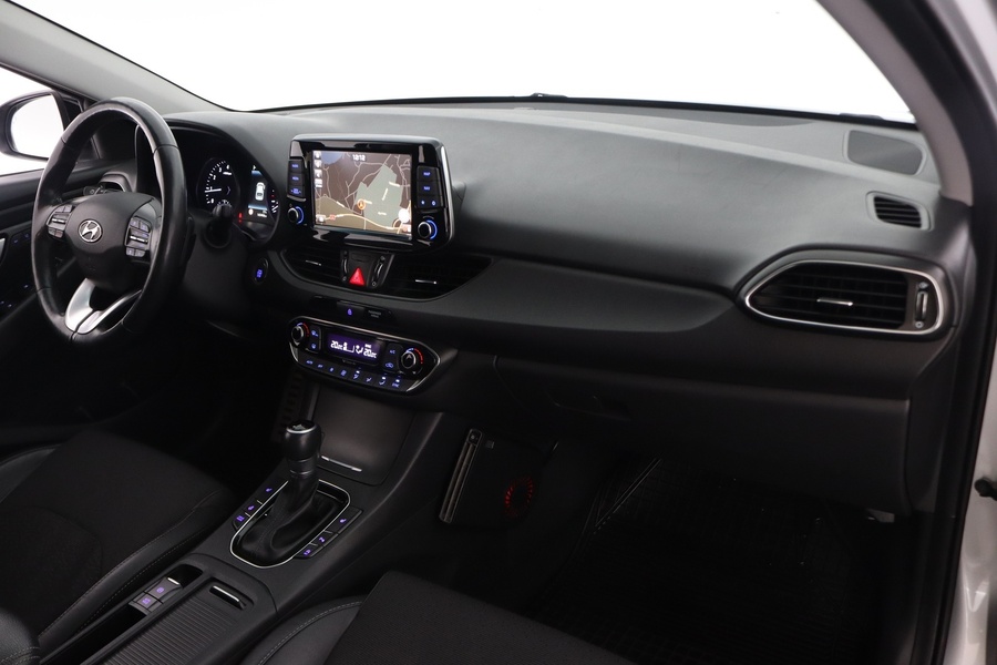 Hyundai i30 5d vaihtoauto