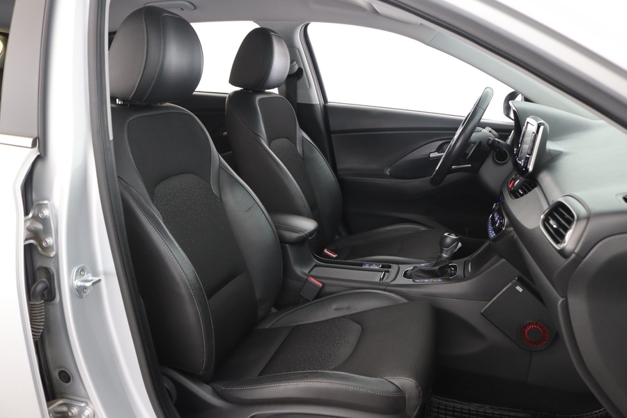 Hyundai i30 5d vaihtoauto