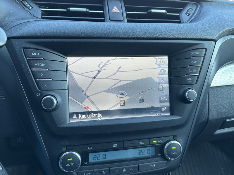 Toyota Avensis vaihtoauto