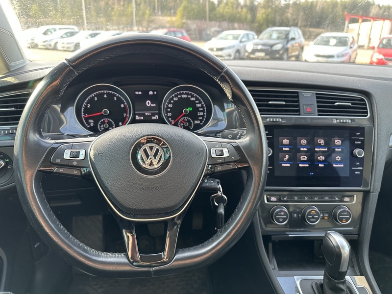 Volkswagen Golf vaihtoauto