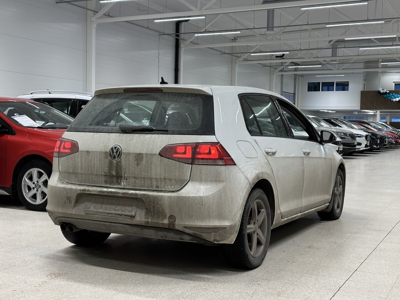 Volkswagen Golf vaihtoauto