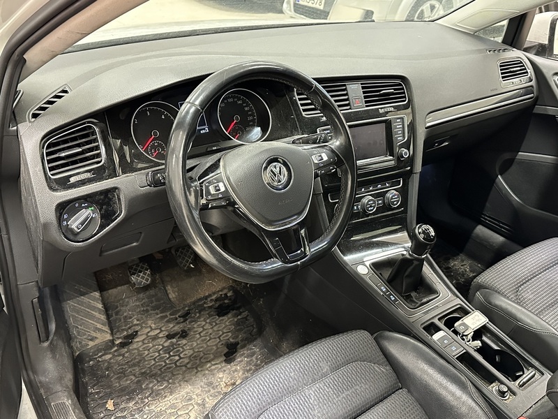 Volkswagen Golf vaihtoauto