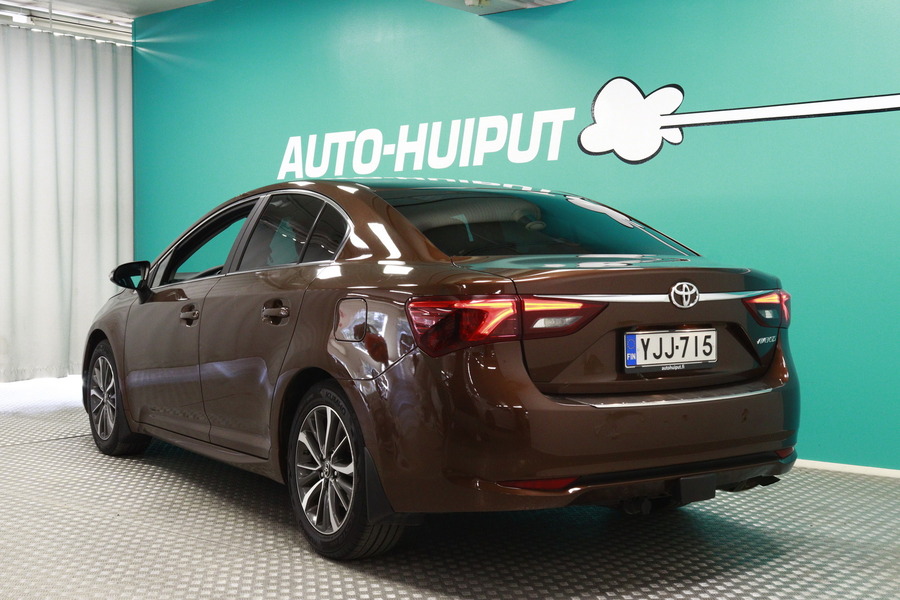Toyota Avensis vaihtoauto