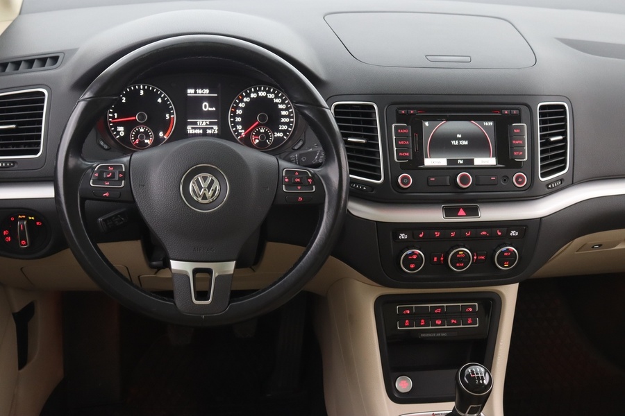 Volkswagen Sharan vaihtoauto