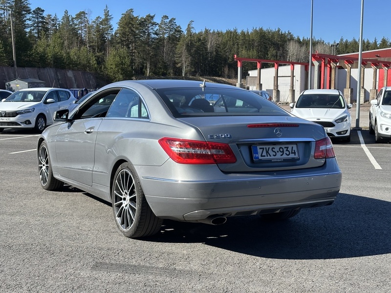 Mercedes-Benz E vaihtoauto