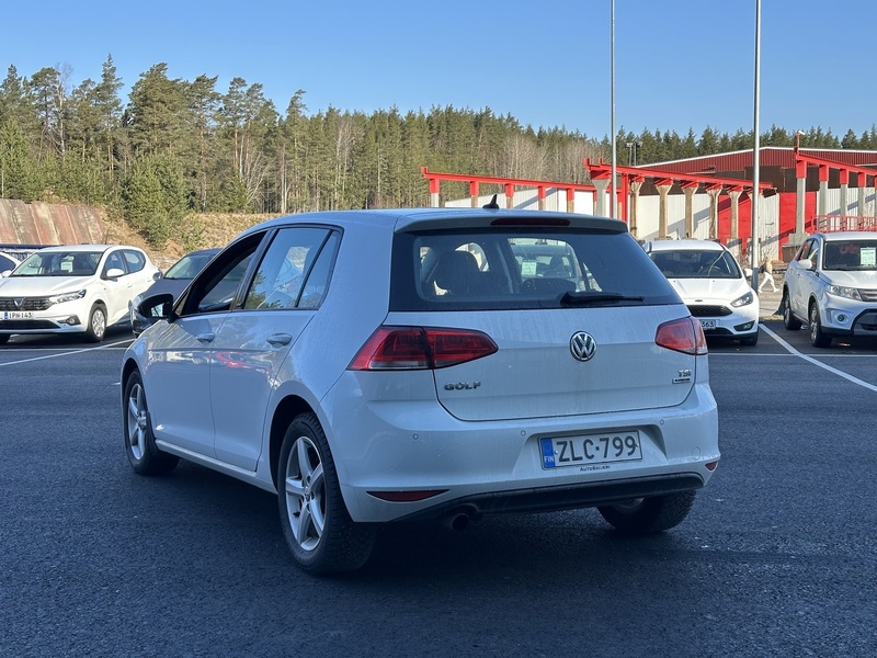 Volkswagen Golf vaihtoauto