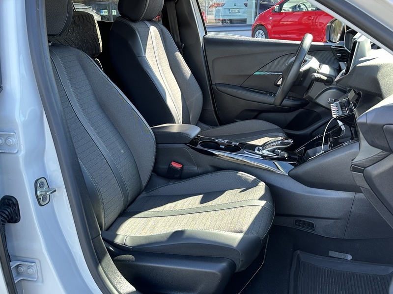 Peugeot e-208 vaihtoauto
