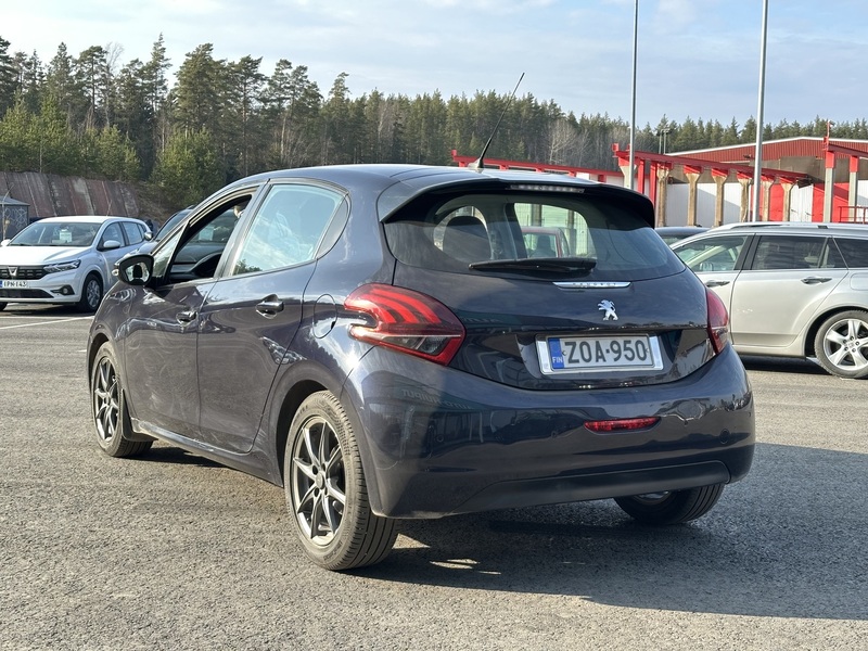 Peugeot 208 vaihtoauto