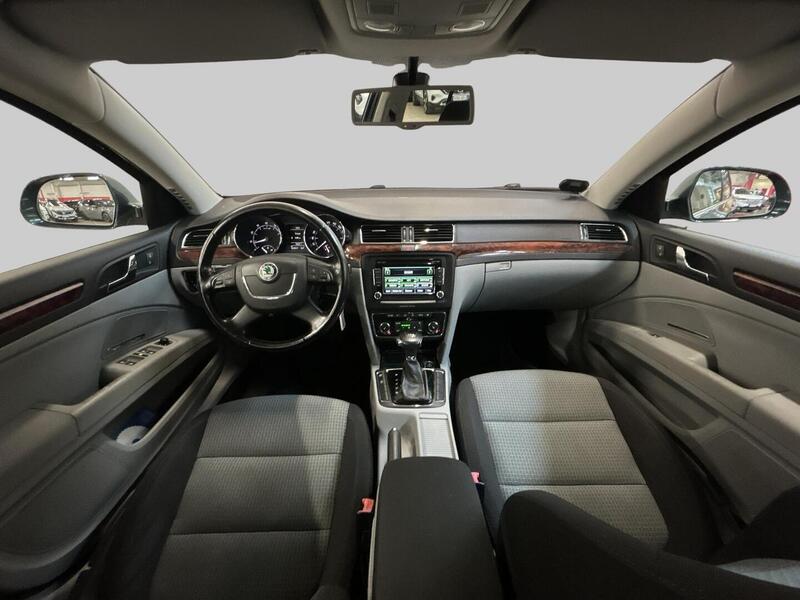 Skoda Superb vaihtoauto