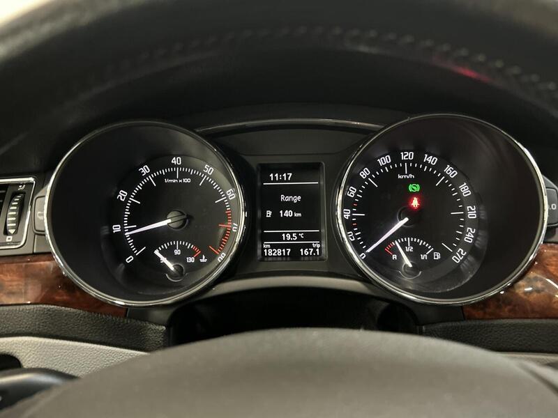 Skoda Superb vaihtoauto