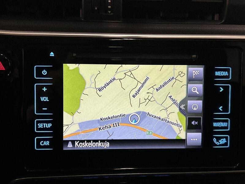 Toyota Auris vaihtoauto