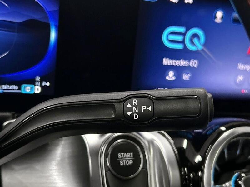 Mercedes-Benz EQB vaihtoauto