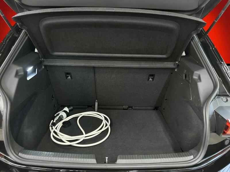 Cupra Born vaihtoauto