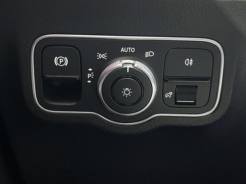 Mercedes-Benz EQA vaihtoauto