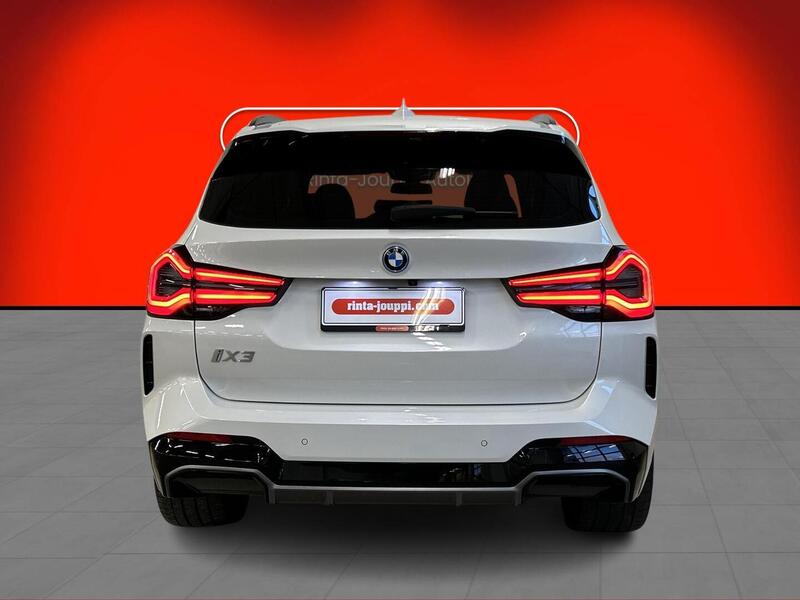 BMW iX3 vaihtoauto