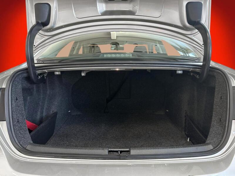 Volkswagen Jetta vaihtoauto