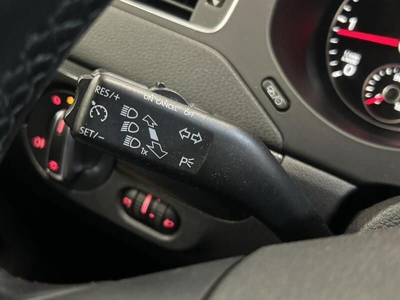 Volkswagen Jetta vaihtoauto