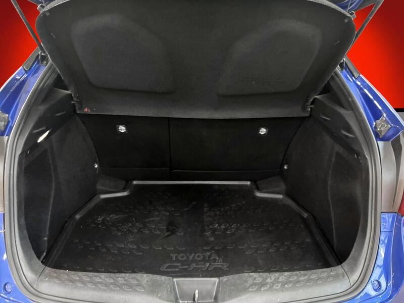 Toyota C-HR vaihtoauto