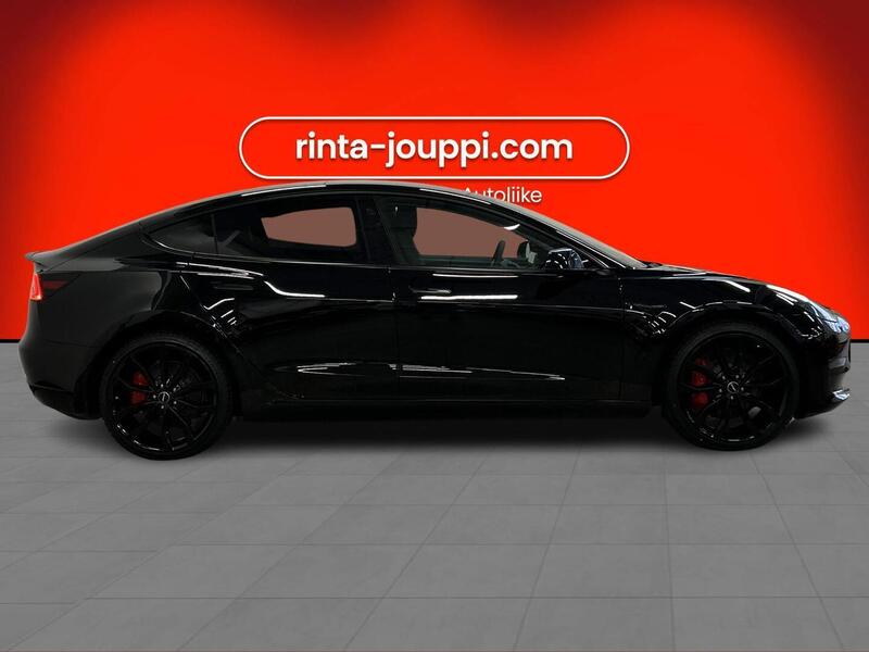 Tesla Model 3 vaihtoauto