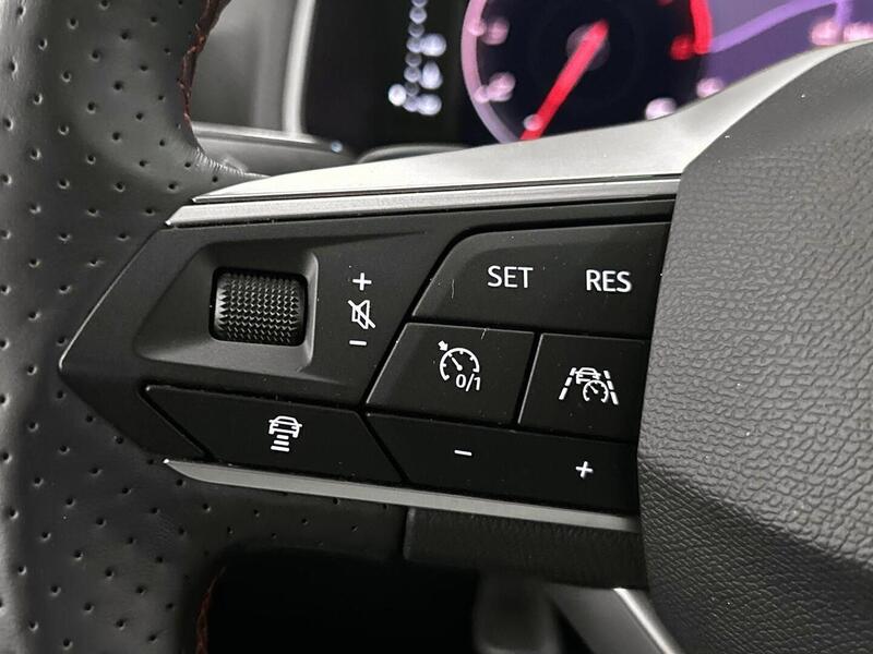 SEAT Arona vaihtoauto