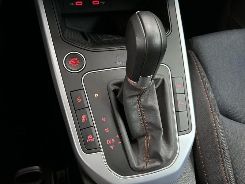 SEAT Arona vaihtoauto