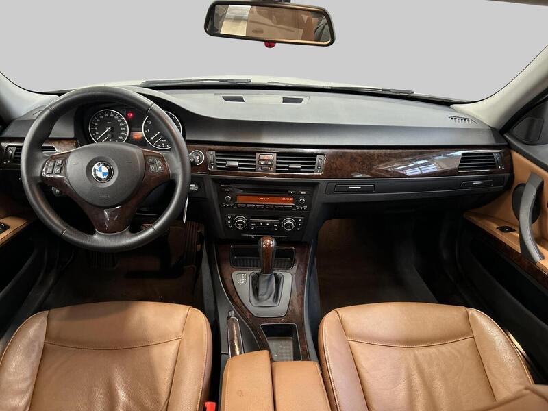 BMW 320 vaihtoauto