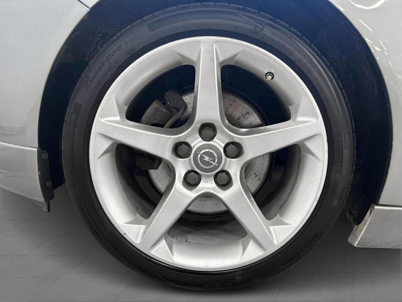 Opel Insignia vaihtoauto