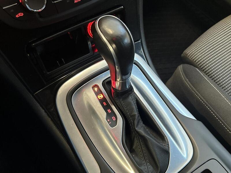 Opel Insignia vaihtoauto