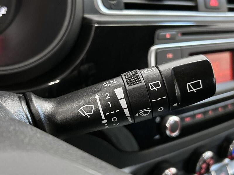 Kia Rio vaihtoauto