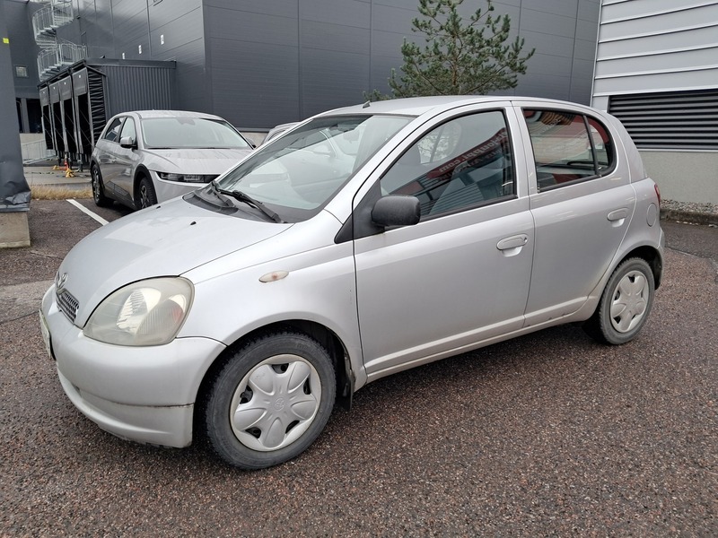 Toyota Yaris vaihtoauto