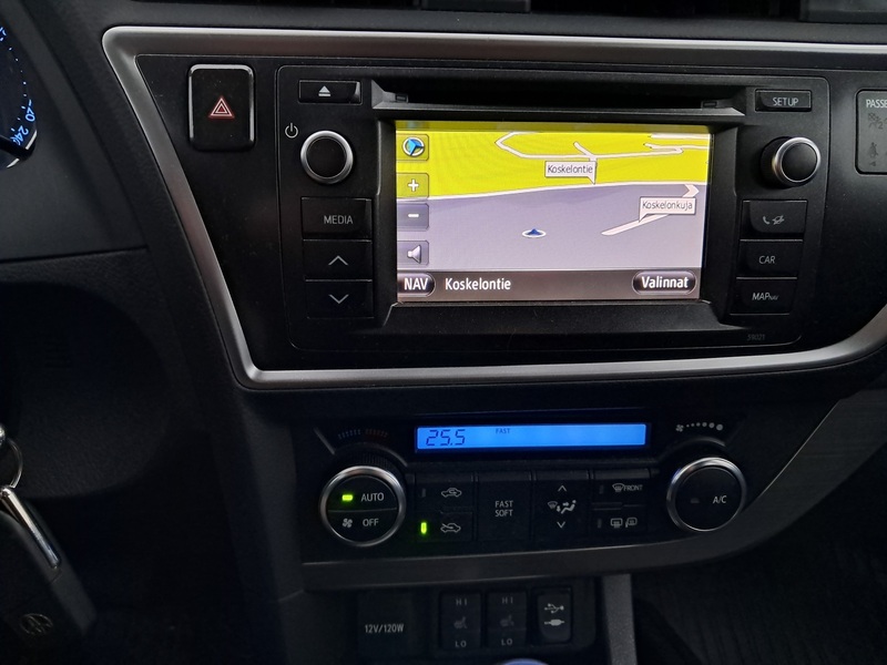 Toyota Auris vaihtoauto