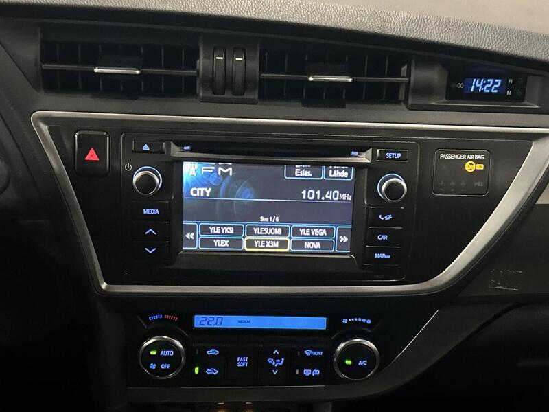 Toyota Auris vaihtoauto