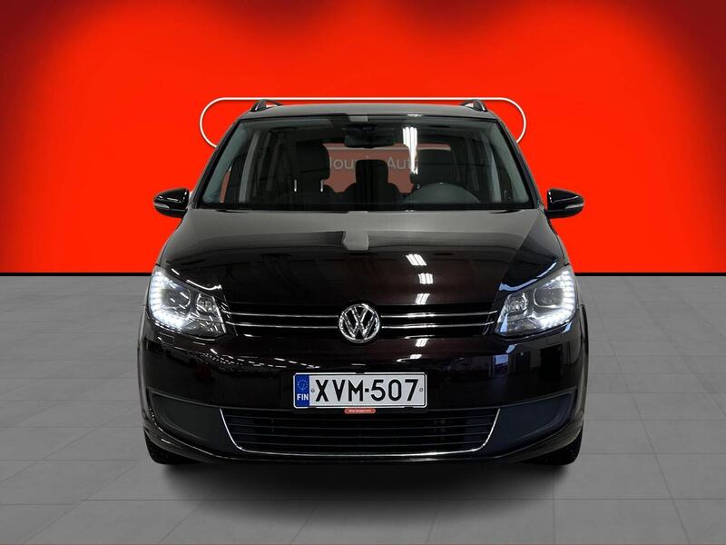 Volkswagen Touran vaihtoauto