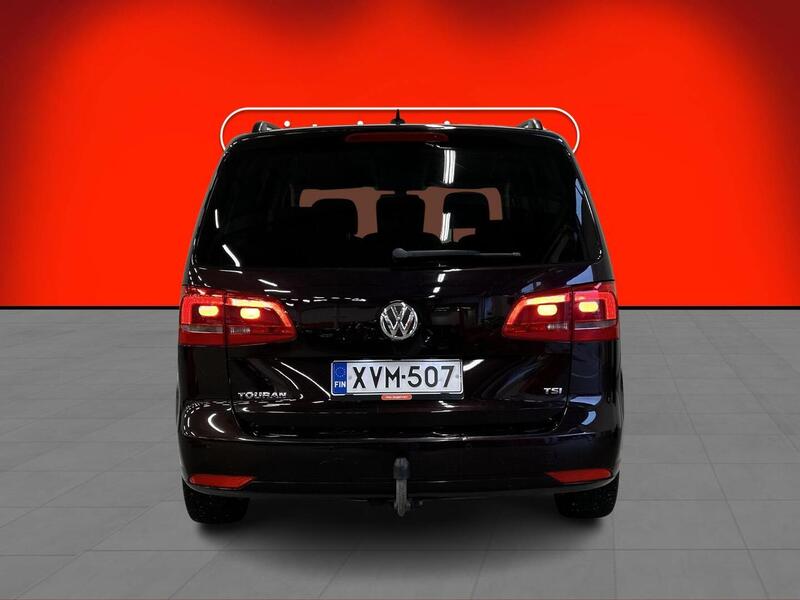 Volkswagen Touran vaihtoauto