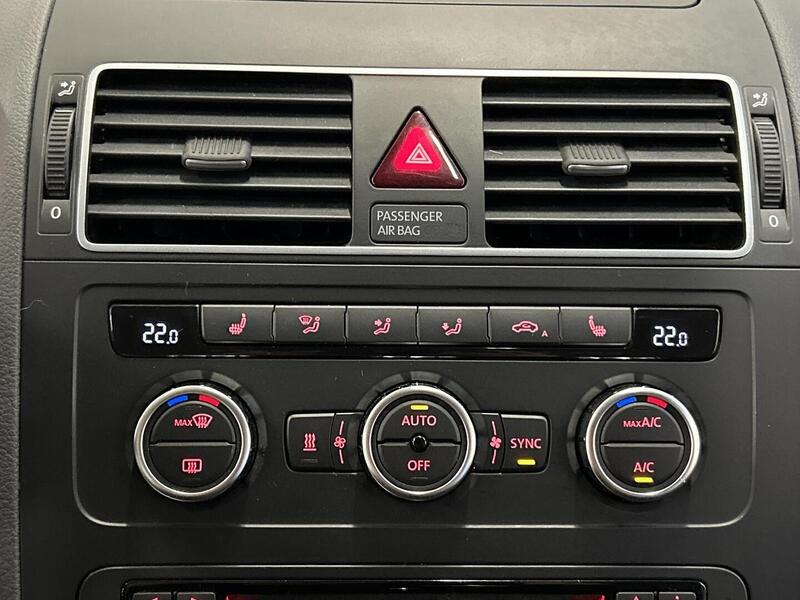 Volkswagen Touran vaihtoauto