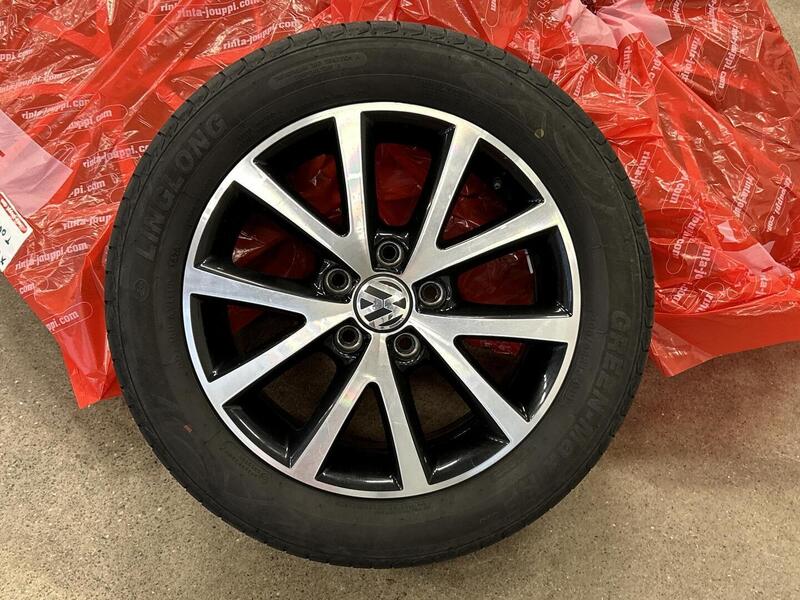 Volkswagen Touran vaihtoauto