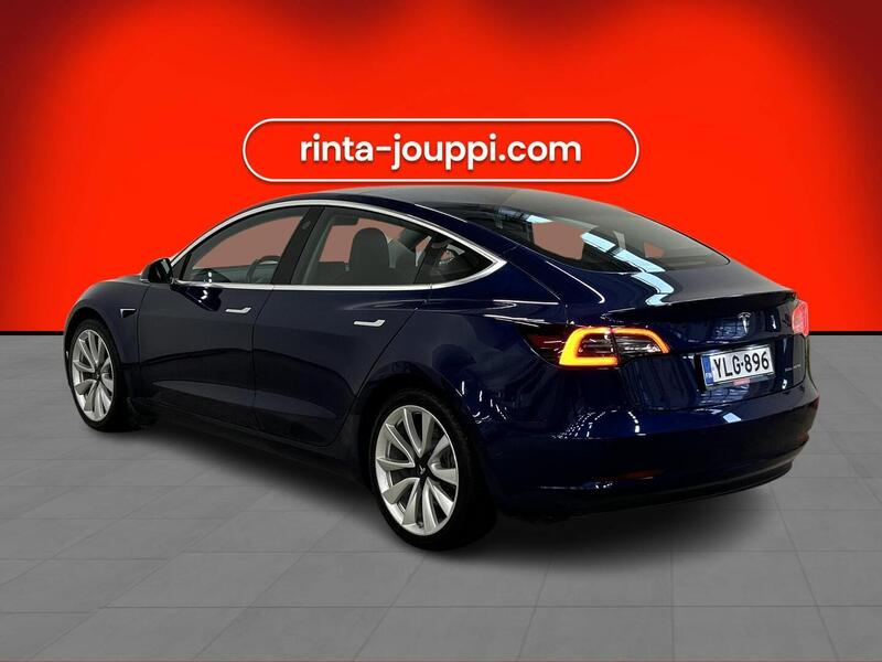 Tesla Model 3 vaihtoauto