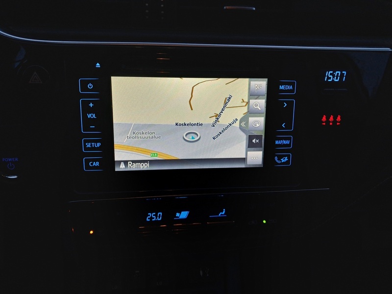 Toyota Auris vaihtoauto