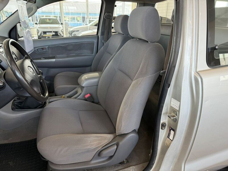 Toyota Hilux vaihtoauto