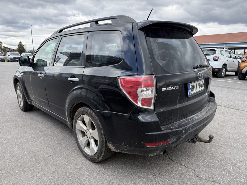 Subaru Forester vaihtoauto