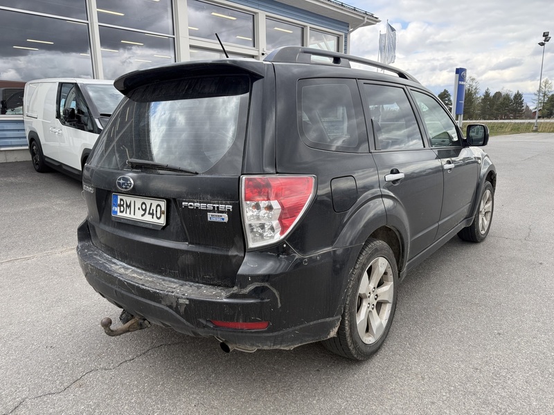 Subaru Forester vaihtoauto