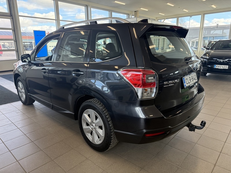 Subaru Forester vaihtoauto