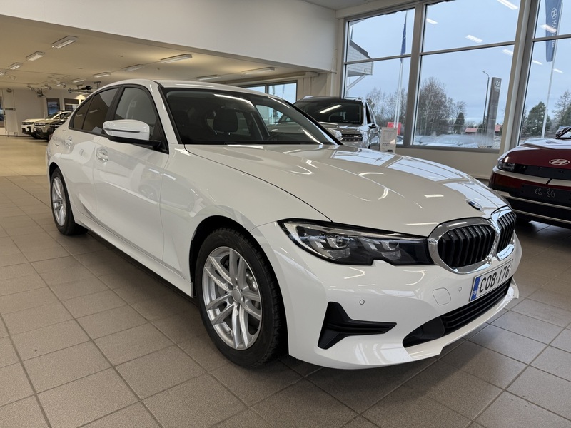 BMW 330 vaihtoauto