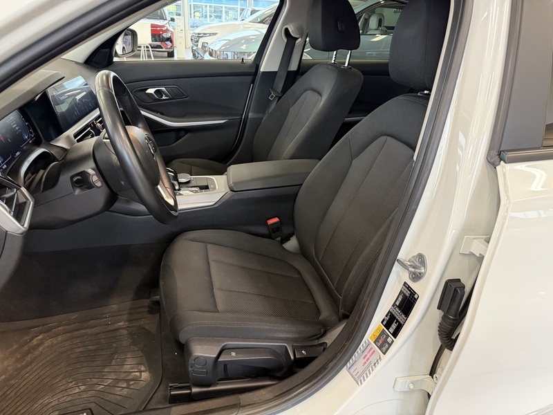 BMW 330 vaihtoauto