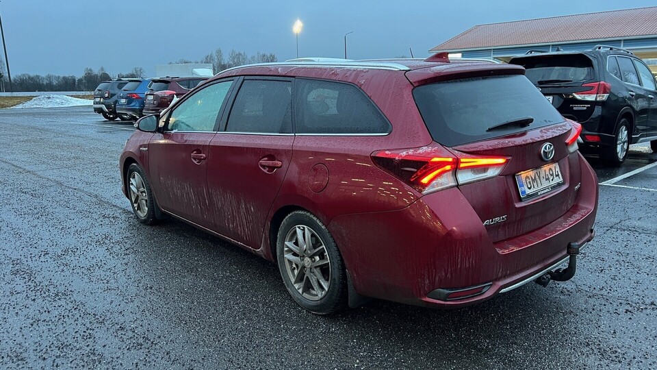 Toyota Auris vaihtoauto
