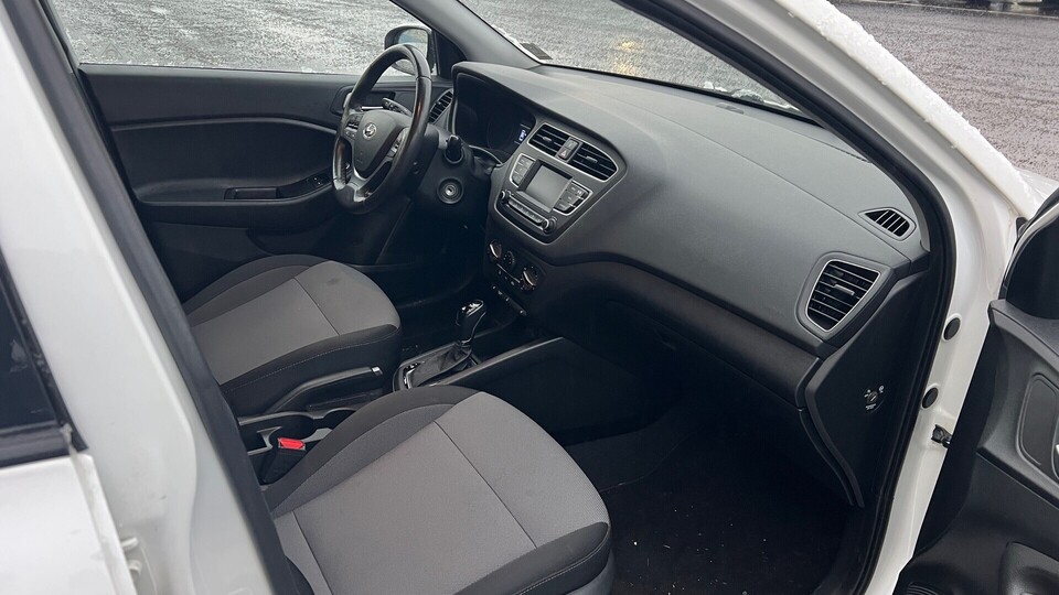 Hyundai i20 Hatchback vaihtoauto