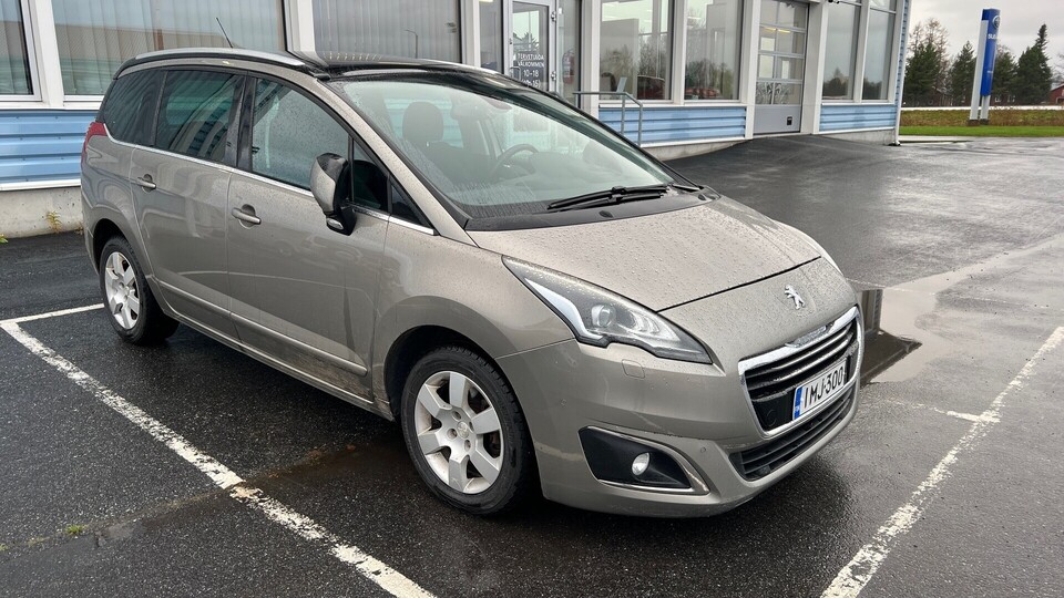 Peugeot 5008 vaihtoauto