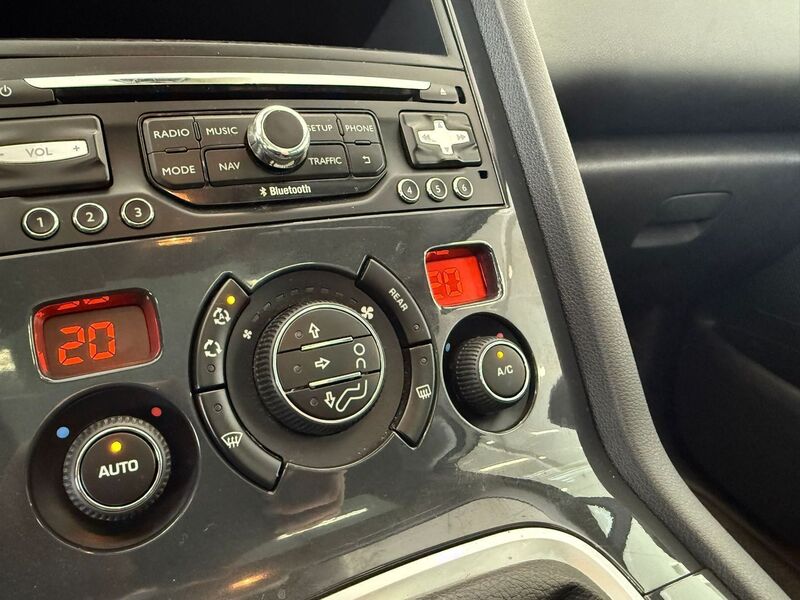 Peugeot 5008 vaihtoauto